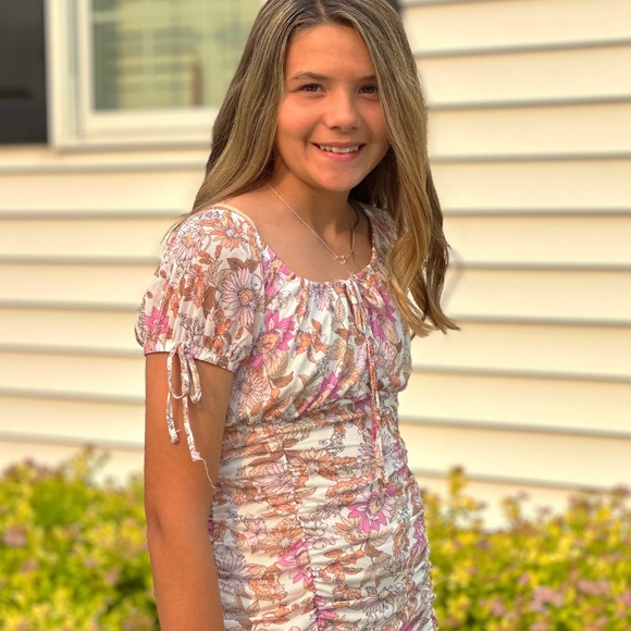 Meet your Posher, Sheri - Picture 4 of 6